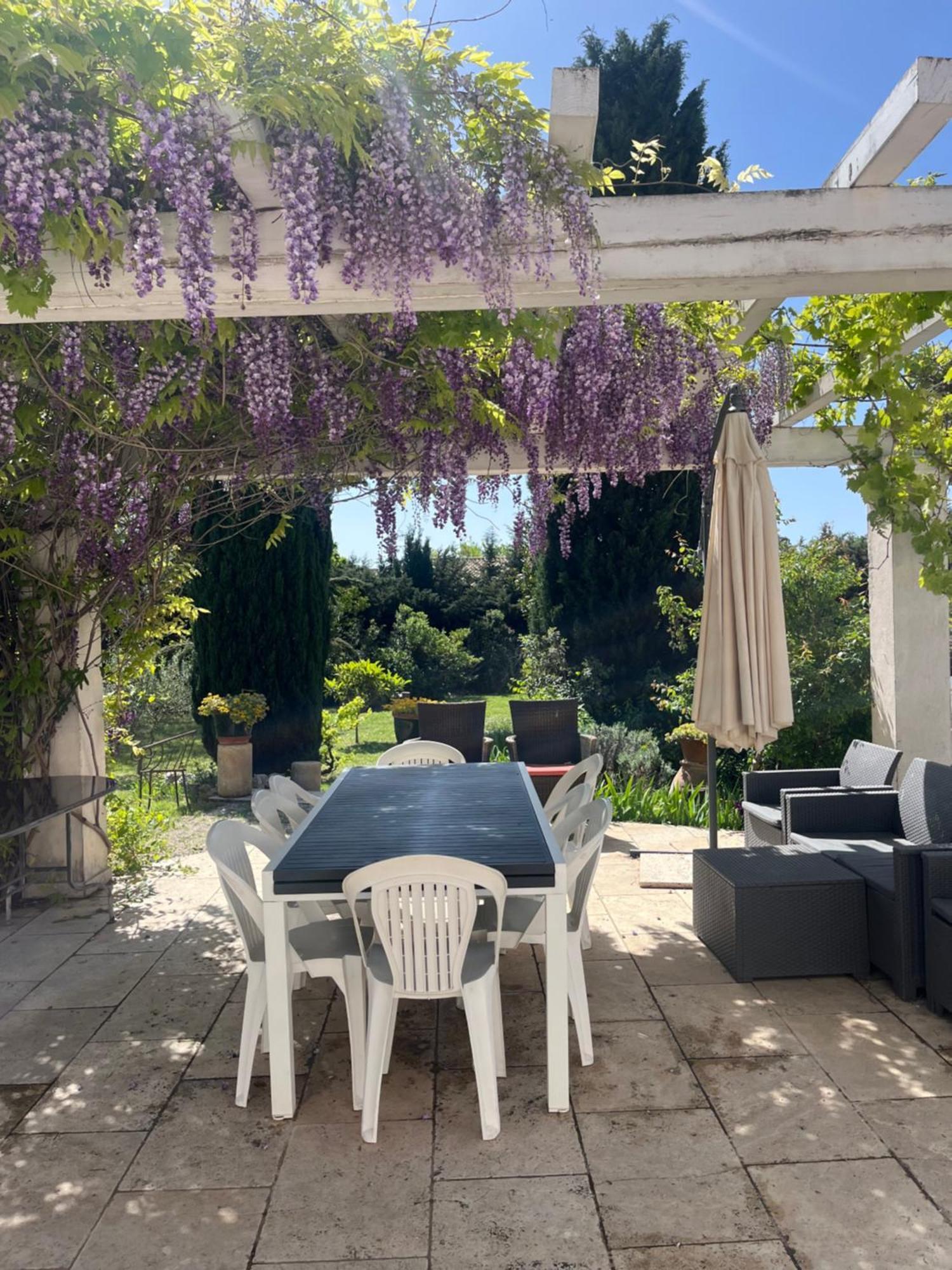Ibis - Villa Avec Piscine, Jardin Et Parking Arles Bagian luar foto